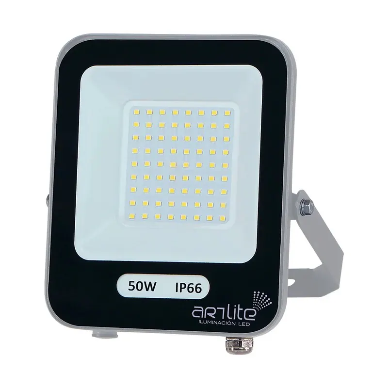 Reflector LED SMD 50W eficiencia 110LM/W 5250LM 90-277VCA exterior IP66 blanco cálido 3000K